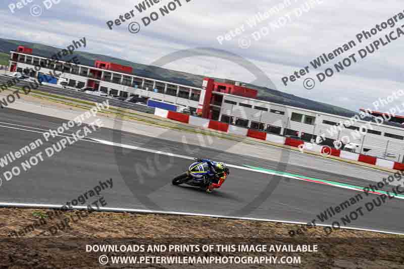 cadwell no limits trackday;cadwell park;cadwell park photographs;cadwell trackday photographs;enduro digital images;event digital images;eventdigitalimages;navarra;no limits trackdays;peter wileman photography;racing digital images;trackday digital images;trackday photos